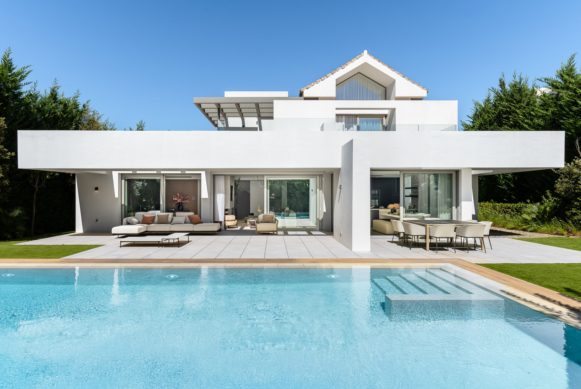 Nine in Paradise luxury villa exterior with private pool